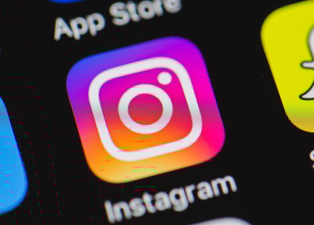 Um sich vor Hass-Botschaften zu schützen, können Instagram-Nutzer nun unerwünschte Direktnachrichten nach Stichworten aussortieren lassen.
