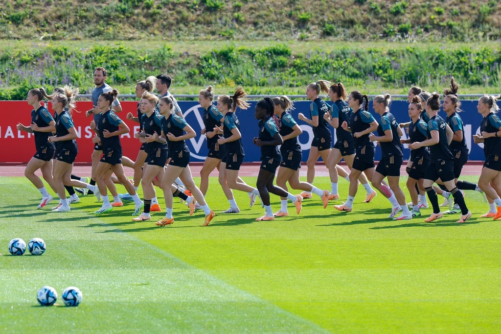 Aufgalopp: Die DFB-Frauen steuern auf den finalen WM-Test gegen Sambia zu.