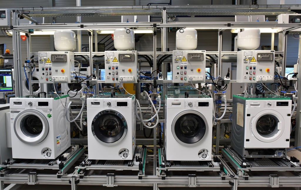 Von der Materialknappheit ist vor allem weiterhin die Elektrotechnik-Branche betroffen.