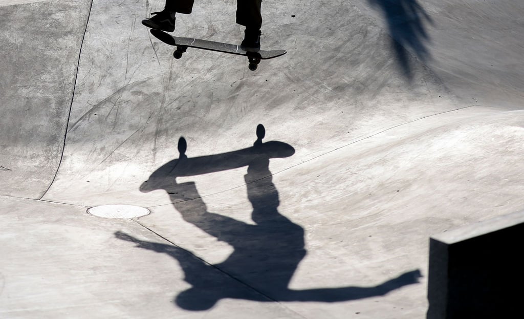 Ein Teilnehmer fährt im Skate Park am Leipziger Heizhaus.