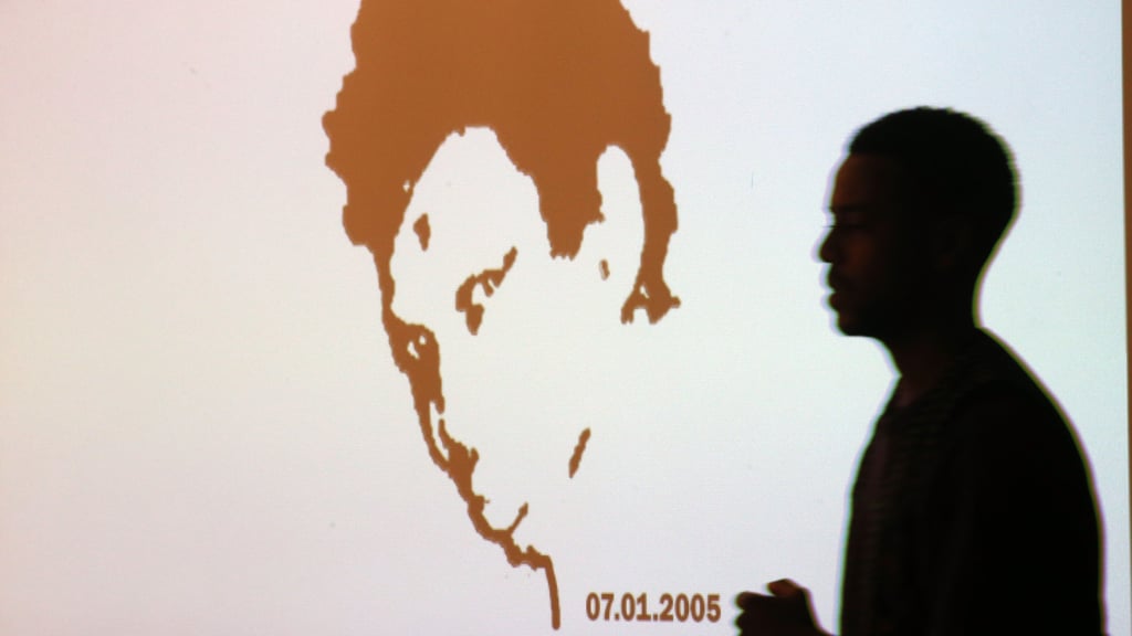 Die Familie des 2005 in einer Polizeiwache in Sachsen-Anhalt verbrannten Asylbewerbers Oury Jalloh zieht vor den Europäischen Gerichtshof für Menschenrechte (EGMR).