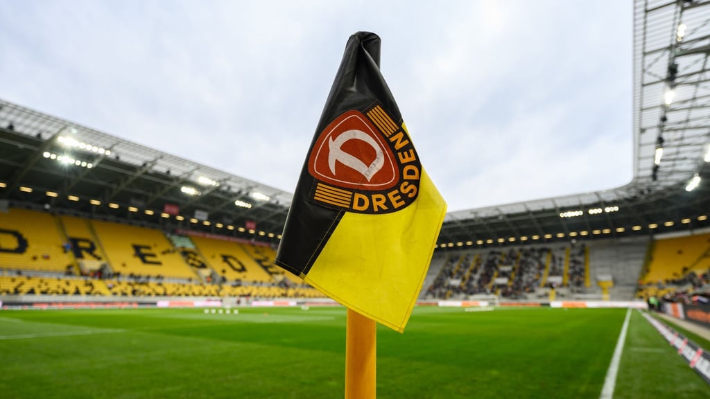 3. Liga Dynamo Dresden gewinnt Test gegen St. Pölten 51 3. Liga Dynamo Dresden gewinnt Test gegen St. Pölten 51