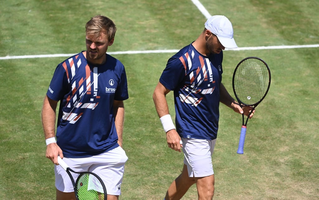 Stehen im Achtelfinale von Wimbledon: Kevin Krawietz (l) und Tim Pütz.