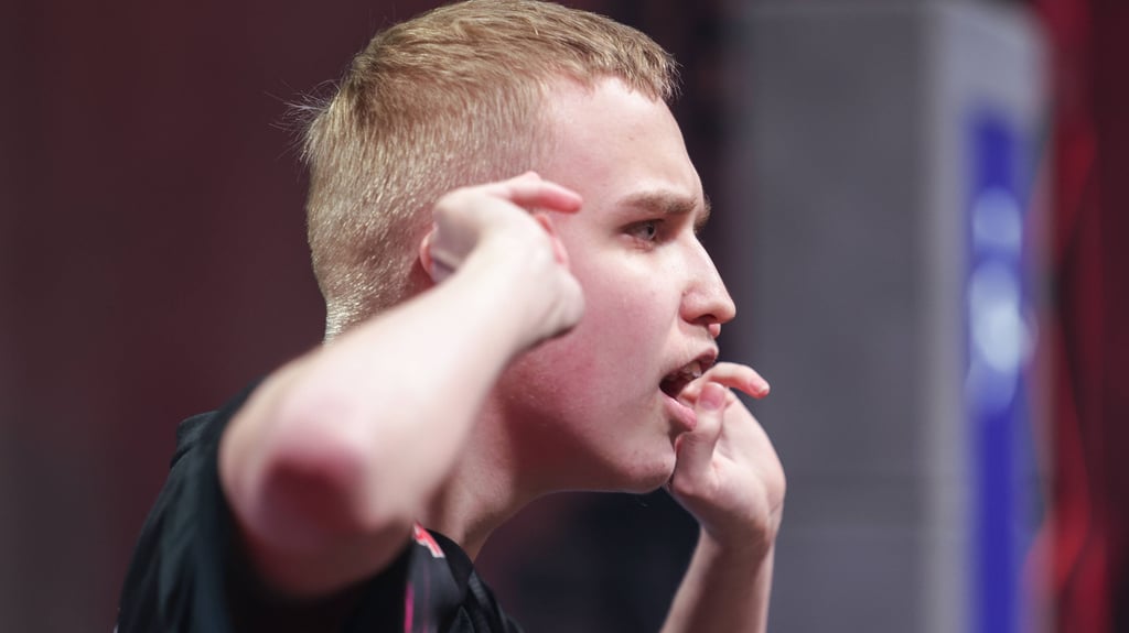 Anders Vejrgang bejubelt einen Treffer.