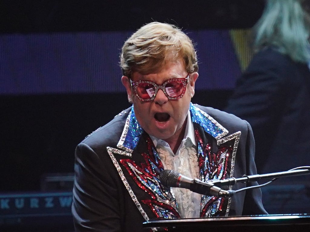 Pop-Star Elton John tritt bei seinem Konzert der Abschiedstournee „Farewell Yellow Brick Road“ in der Tele2 Arena auf.
