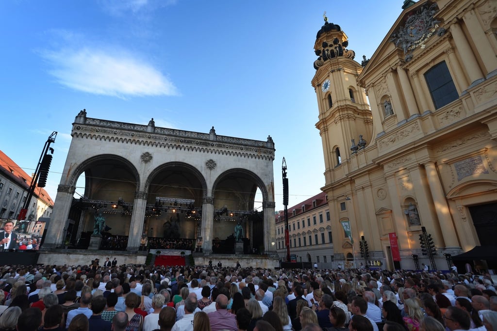 Blick auf die Feldherrnhalle in München: Christian Thielemann dirigierte das Konzert des Symphonieorchester des Bayerischen Rundfunks.