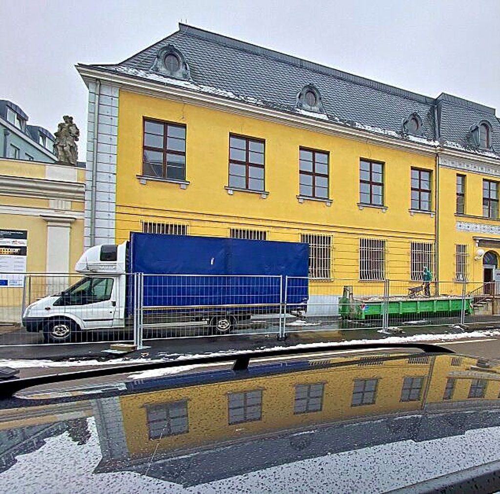 Das Palais in der Zeit des Sanierungsbeginns vor drei Jahren.