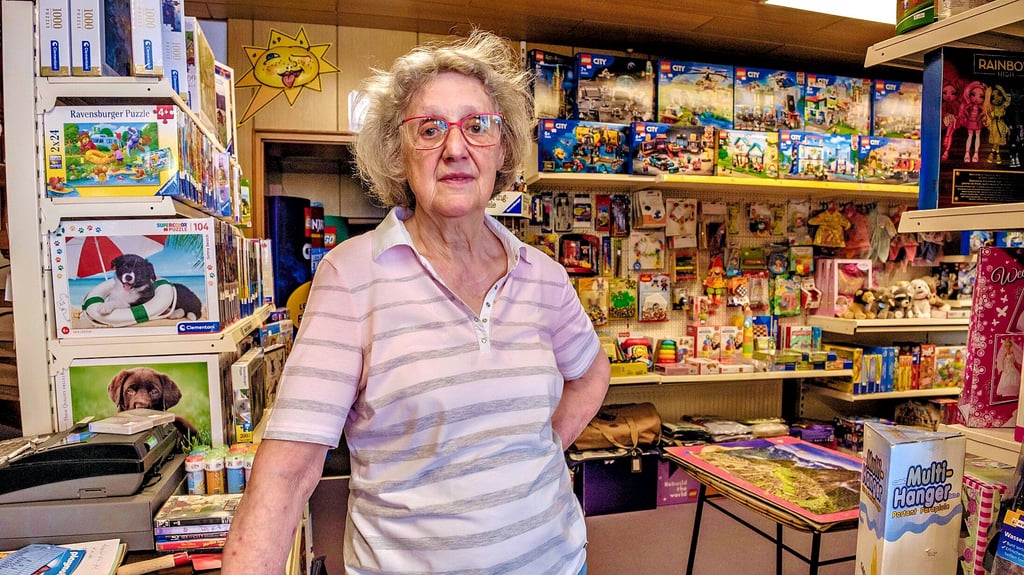 Christel Boehnel ist schon ihr ganzes Leben lang mit dem Handel von Spielzeug beschäftigt. Nun wurde sie 80 jahre alt.