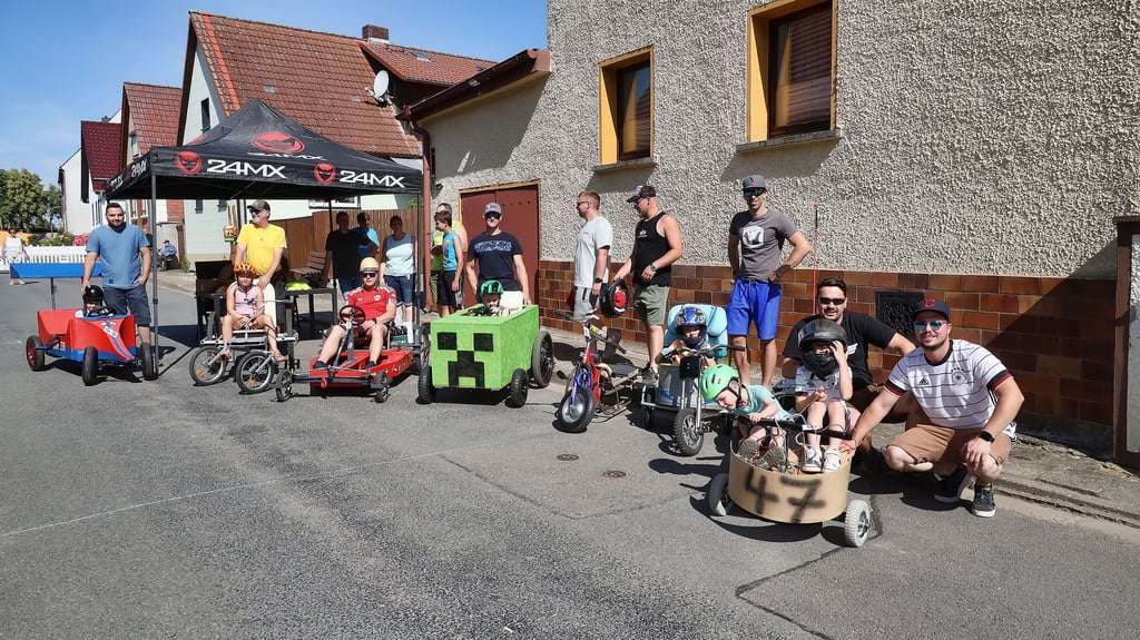 Nach 20 Jahren gab es eine Wiederauflage des Seifenkistenrennen in Hayn. Sieben fahrbare Untersätze waren am Start.