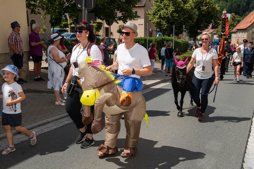 Der Reitverein Marienthal hoch zu "Ross".