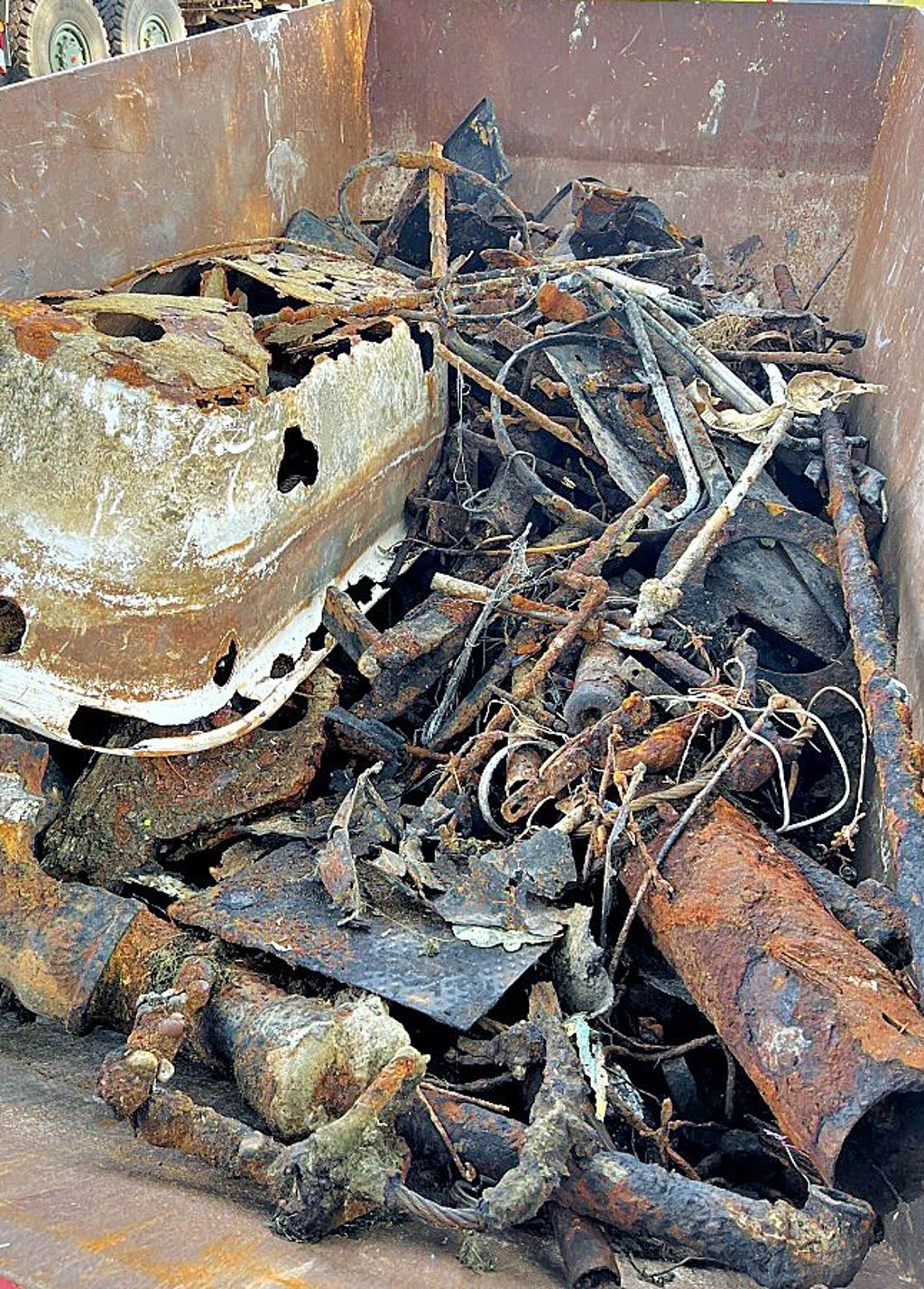 Im Vorfeld wurde im Randbereich nach Munition gesucht.