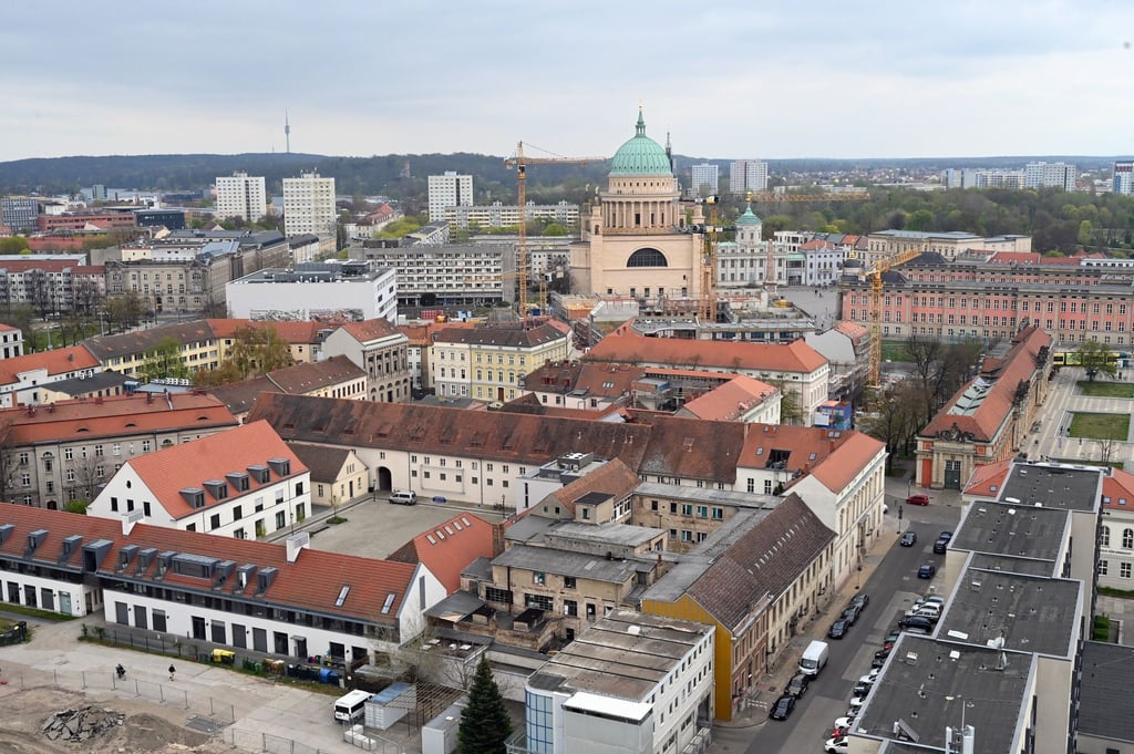 Blick von der zukünftigen Aussichtsplattform auf dem Turm der Garnisonskirche.