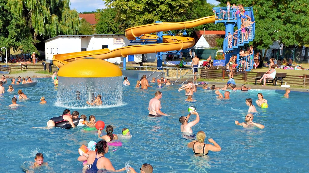 Das Spaßbad in Wanzleben ist ein beliebter Ort für alle, die Abkühlung im Wasser suchen.