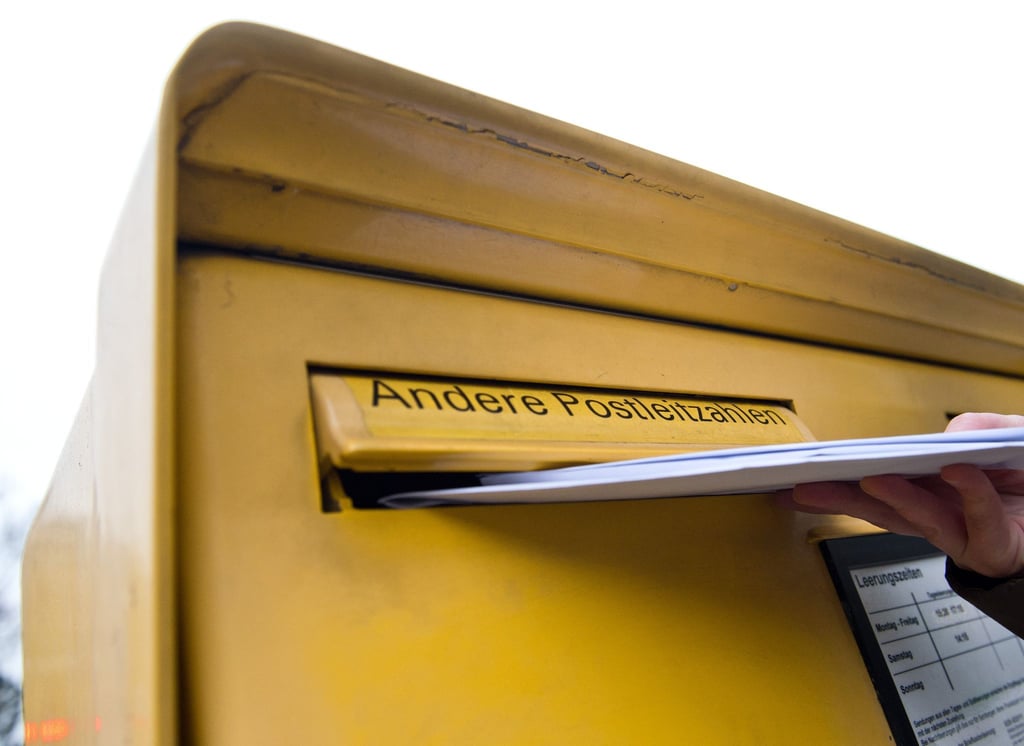 Entscheidend ist die Aufgabe: Rechtlich gilt ein Brief drei Tage nach Versand als zugestellt.