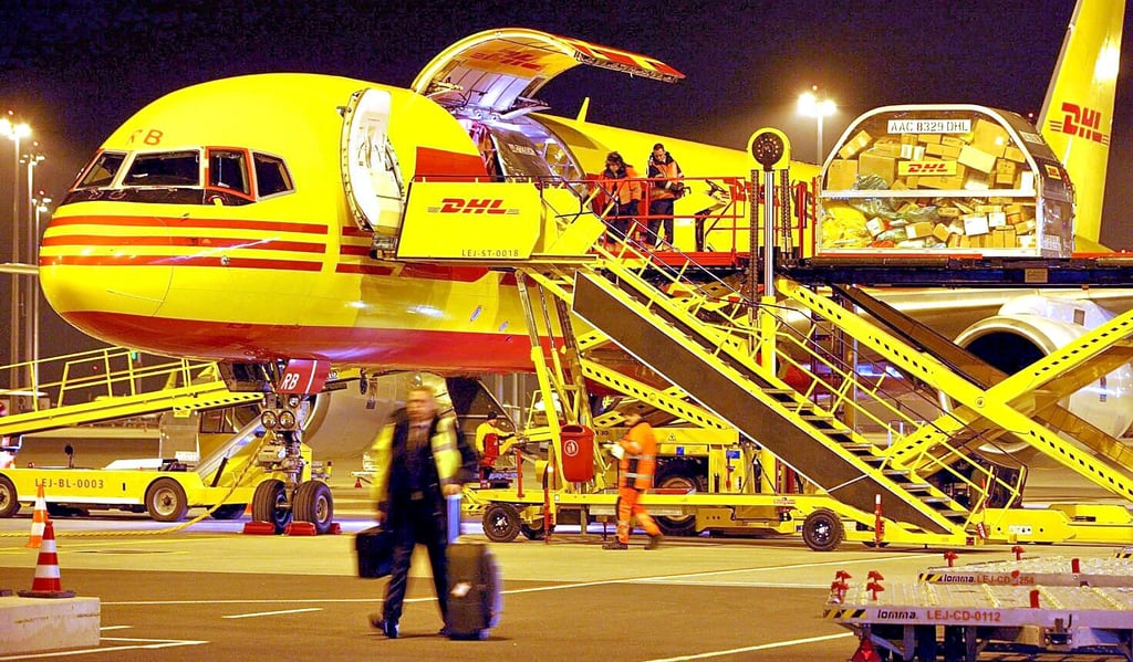 Am DHL-Hub am Flughafen Leipzig/Halle werden jede Nacht Pakete aus aller Welt umgeschlagen. Die Linke fordert mehr Lärmschutz für Anwohner.