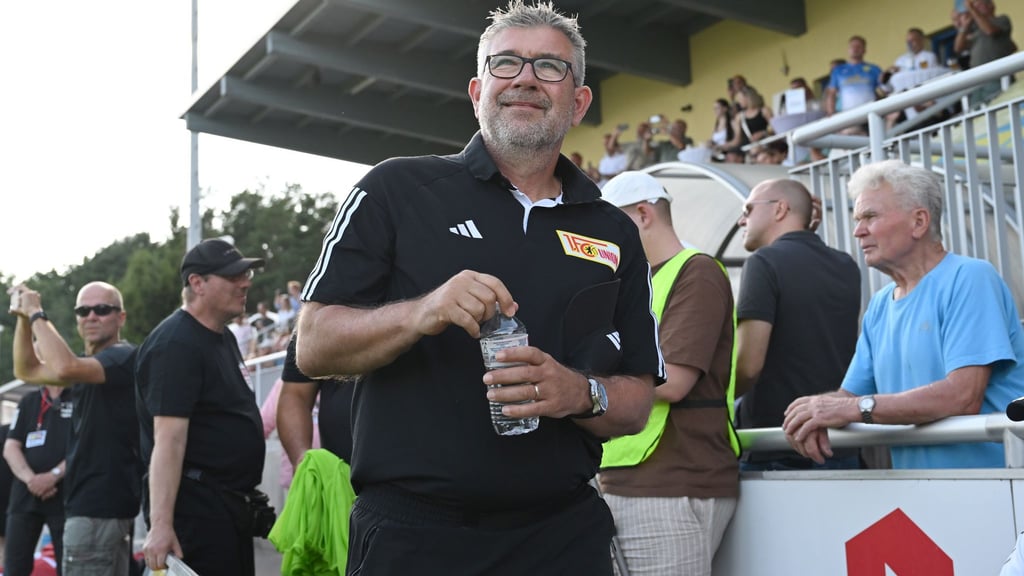 Fußball Frische fehlt UnionTrainer Fischer verzeiht wilde Halbzeit