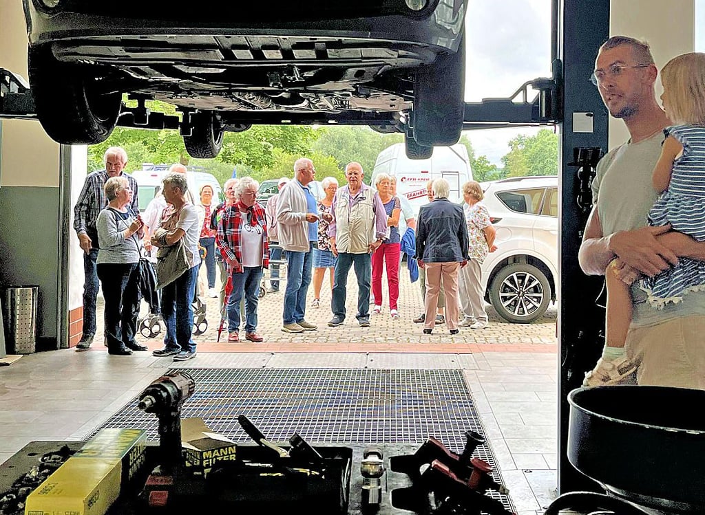 Im neuesten Bereich des Ford-Autohauses Bartoschewski durften die Besucher auch in den Werkstattbereich hineinschauen.