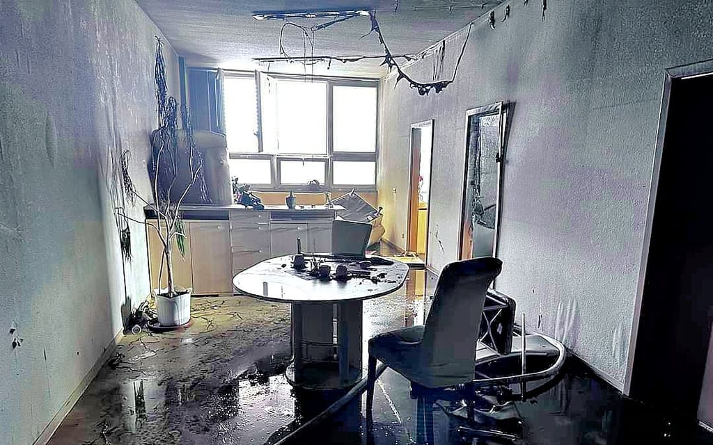 Die Wohnung in der Schule ist zurzeit nicht benutzbar.