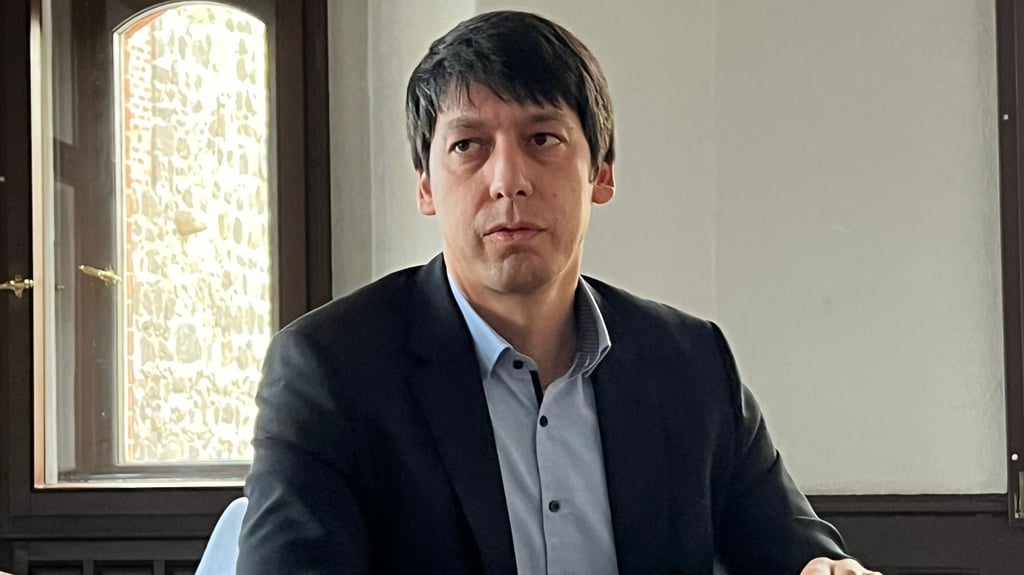 Gegen den Stendaler Landrat Patrick Puhlmann (SPD) liefen zwei Dienstaufsichtzsberschwerden wegen Mobbingvorwürfen.