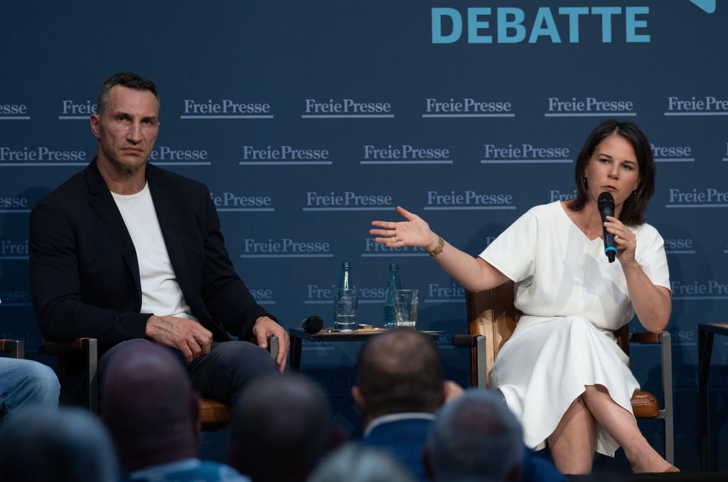Annalena Baerbock (Bündnis 90/Die Grünen), Bundesministerin des Auswärtigen, und Wladimir Klitschko.