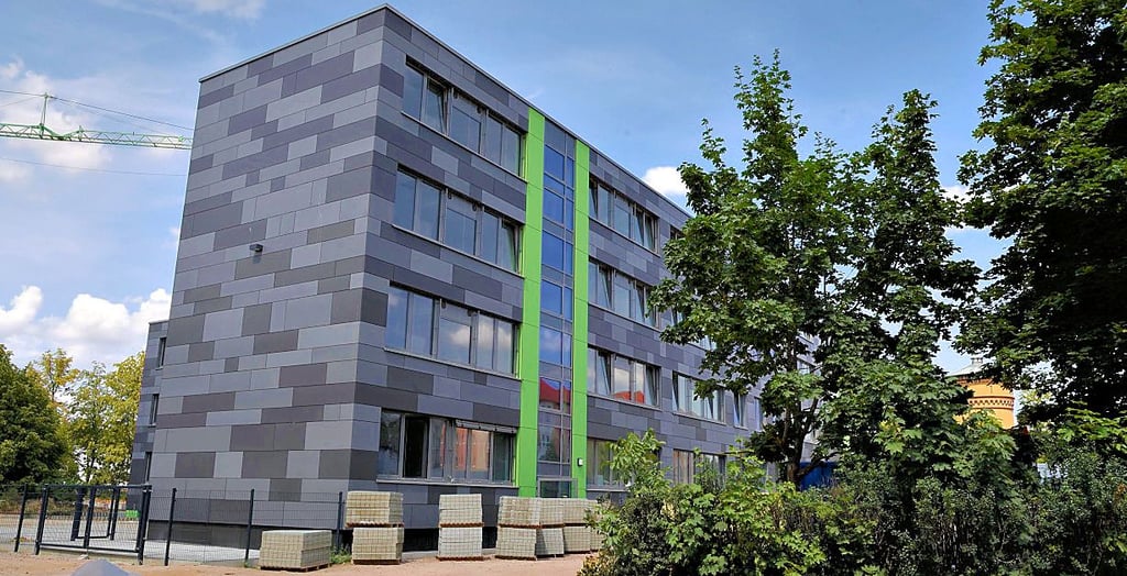 Die Arbeiten an der Sekundarschule „Völkerfreundschaft“ liegen in den letzten Zügen. Aber wann wird hier wieder unterrichtet?