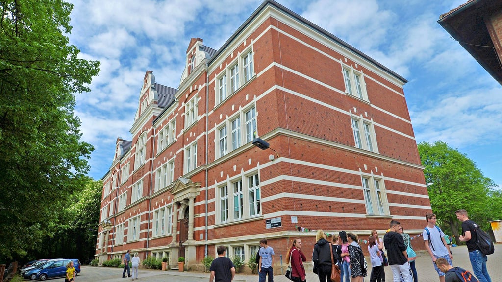 Wie Sekundarschule funktioniert, sollen Staßfurter Gymnasiasten in der Burgschule Aschersleben lernen.