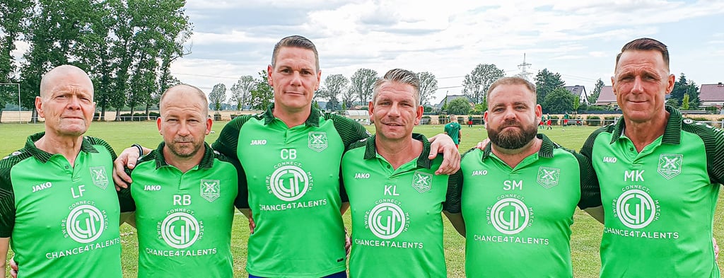 Das neue Betreuer- und Trainerteam des TSV Grün-Weiß Kleinmühlingen/Zens: Ronny Becker (Betreuer), Christoph Breitmeier (Co-Trainer), Kevin Lindner (Trainer), Steven Matzke (Teammanager).