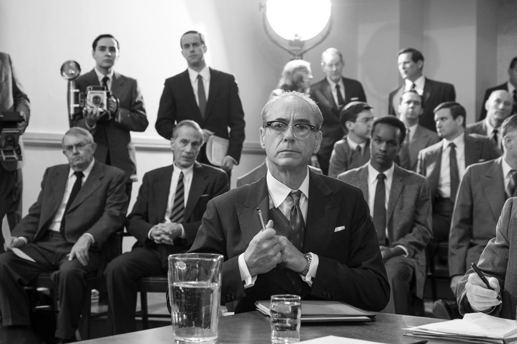 Robert Downey Jr (m.) als Lewis Strauss in einer Szene des Films "Oppenheimer".