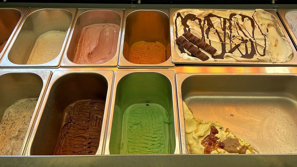Etwa 30 verschiedene und selbst produzierte Eissorten stehen im Kurparcafé pro Tag zur Auswahl. Insgesamt hat Chefin Elke Krause rund 200 verschiedene Eiskreationen in petto.