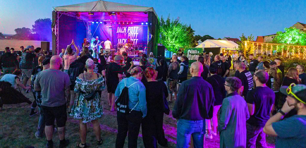 So stimmungsvoll wie vor Jahresfrist soll es auch diesmal wieder werden bei „Rock im Garten“ in Rohrsheim.