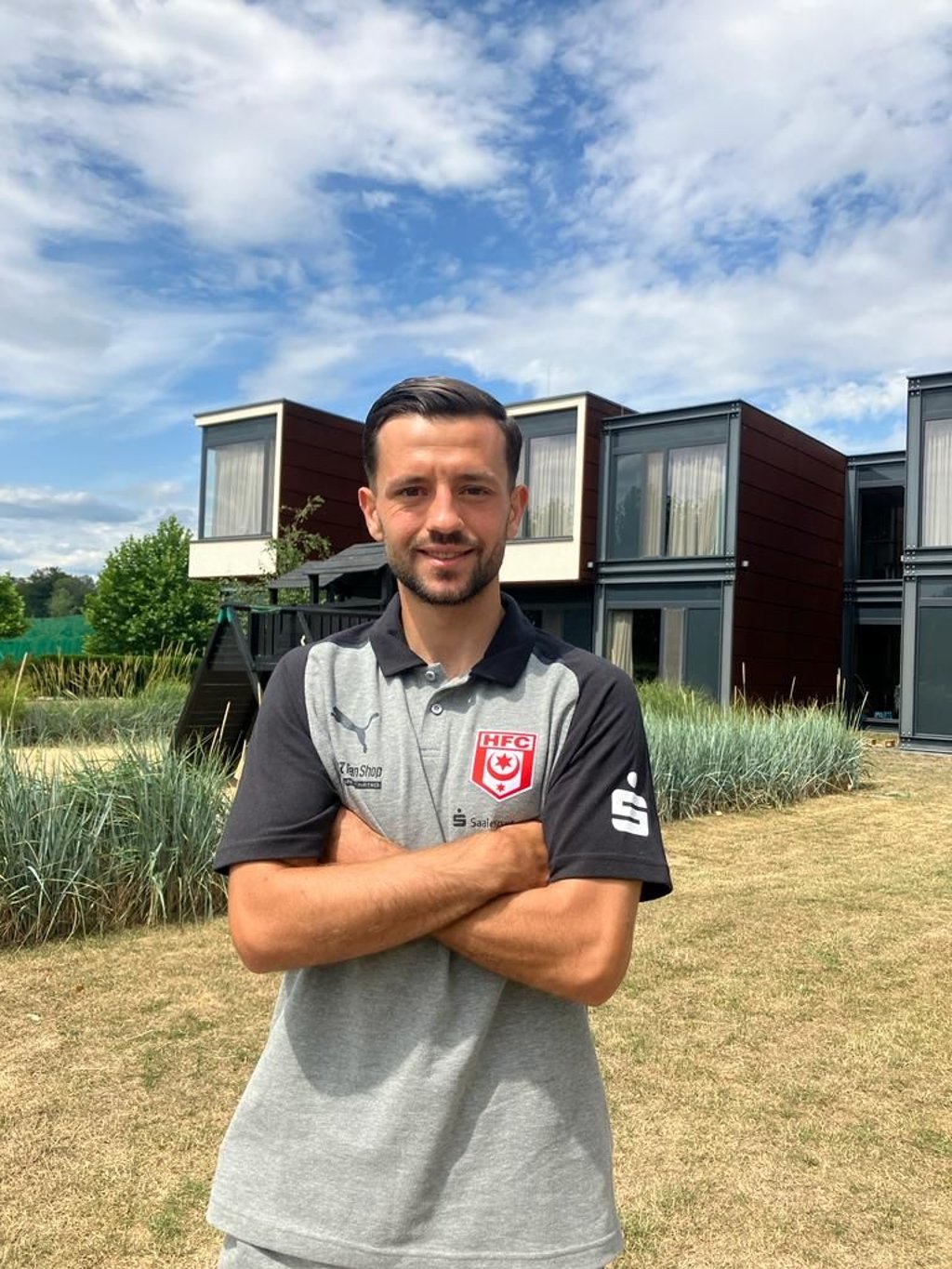 Besar Halimi freut sich auf die kommenden Aufgaben beim HFC.