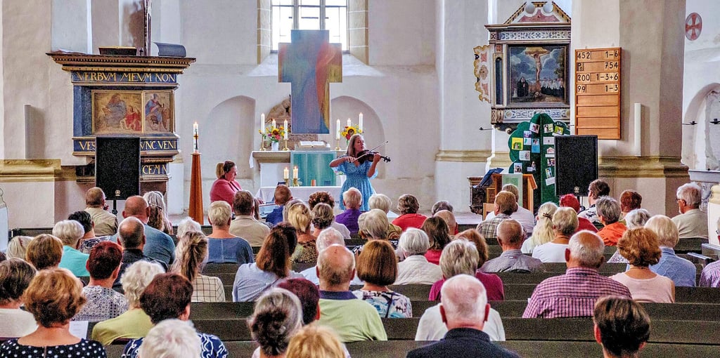 Das Geburtstagsgeschenk für die Eltern wurde ein Konzertgenuss für viele Besucher in der Kemberger Kirche.