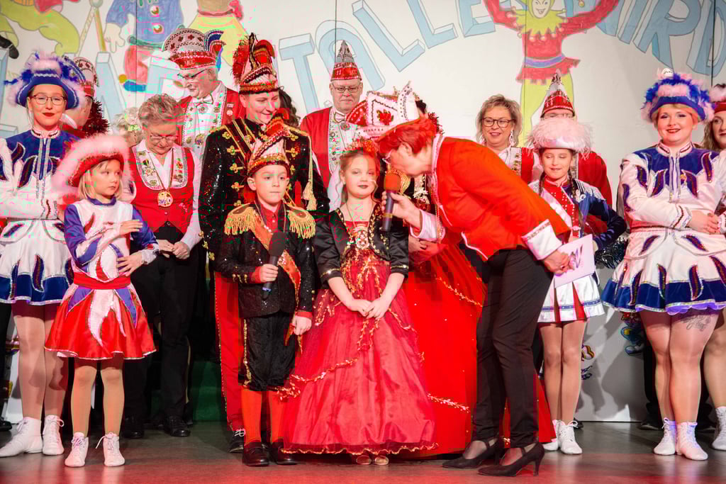 Im Haus Kühnau feierr der MCC auch in der neuen Session wieder Karneval. Hier eine Impression von der Galasitzung in der 49. Session.