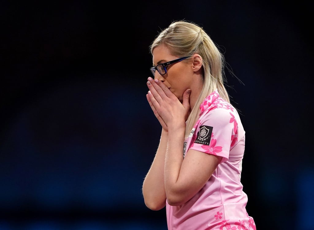 Kann beim World Matchplay auf die Titelverteidigung hoffen: Fallon Sherrock.