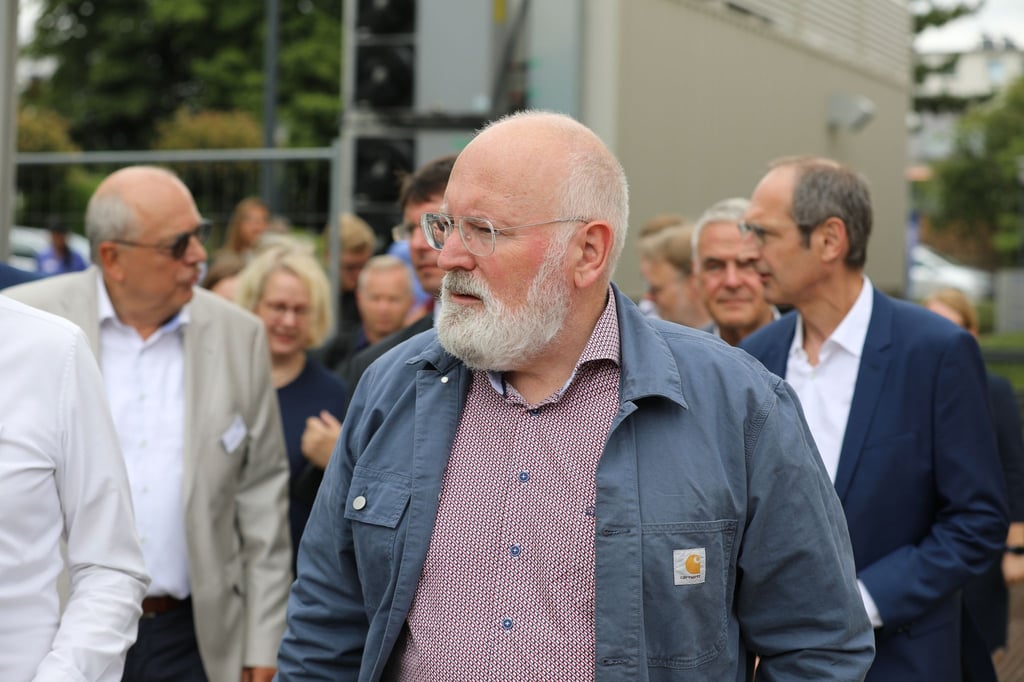 EU-Kommissionsvize Frans Timmermans (M) möchte zurück in die nationale Politik.