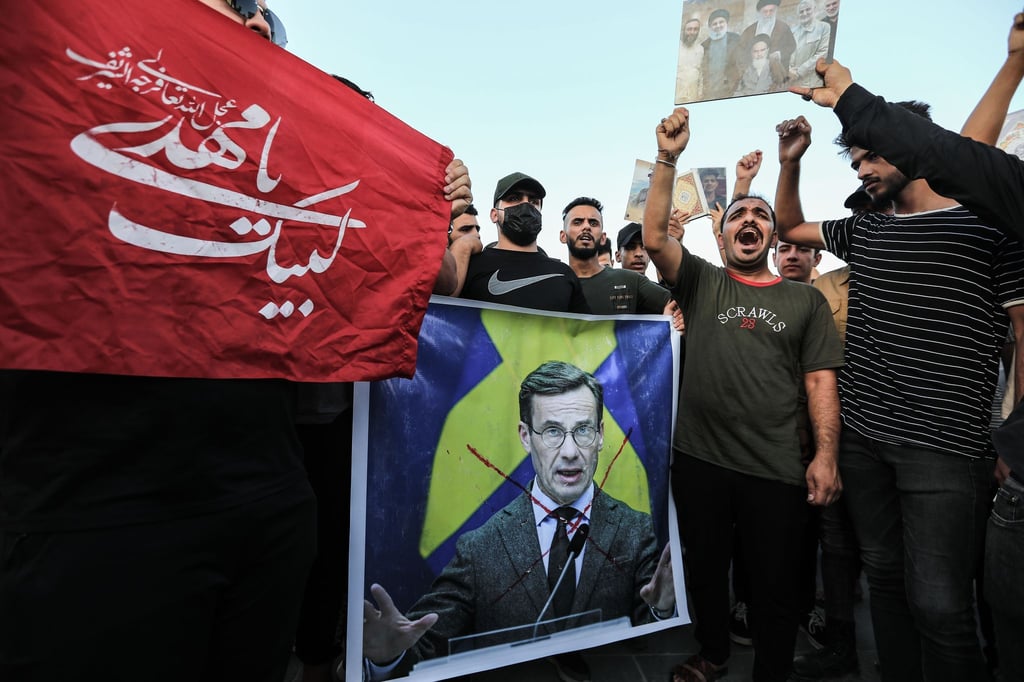 Protest auf dem Tahrir-Platz in der irakischen Hauptstadt Bagdad. Weil in Stockholm ein Koran verbrannt wurde, sind die Beziehungen zwischen den beiden Ländern belastet.