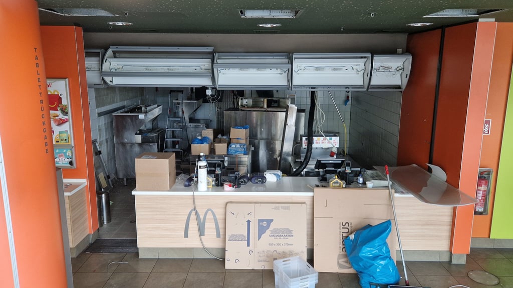 Die Filiale bleibt bis auf weiteres geschlossen und muss saniert werden.