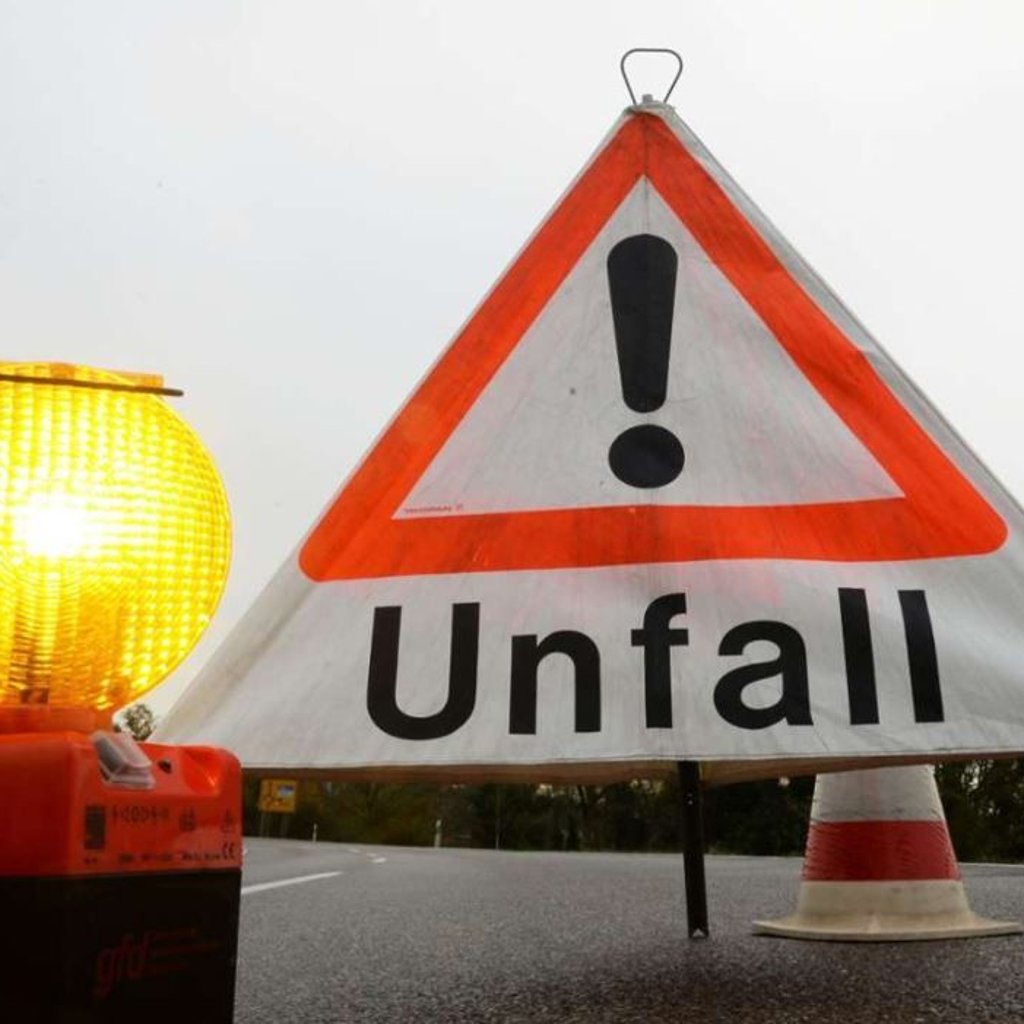 Zu einem Unfall mit zwei beteiligten Autos ist es auf der Autobahn A9 bei Dessau in Richtung Berlin gekommen. Symbolbild: