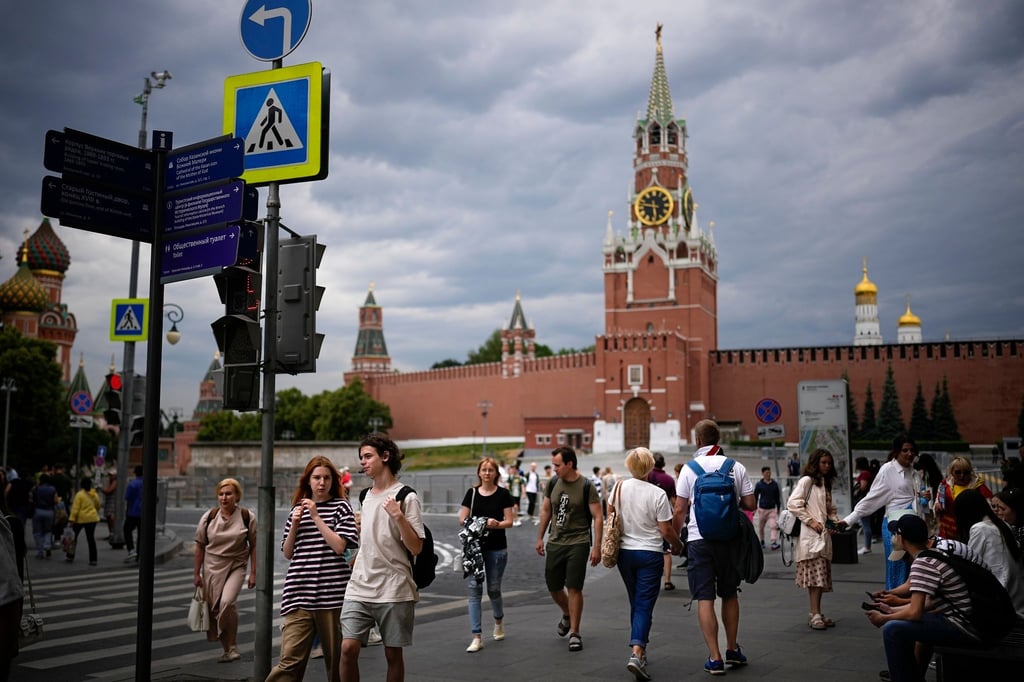 Der Rote Platz in Moskau. Die Hälfte der Deutschen sagt einer Umfrage zufolge „Nein“ zu der Frage, ob sich Deutschland gut mit Russland stellen sollte.