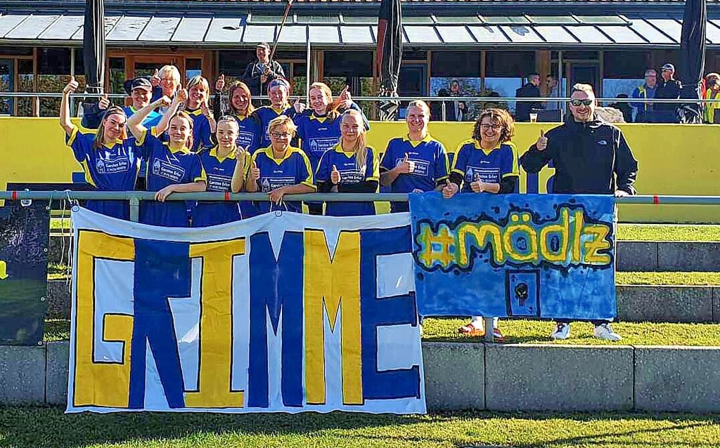 Die Frauenmannschaft des SV Großgrimma sucht neue Spielerinen für die anstehende Saison.
