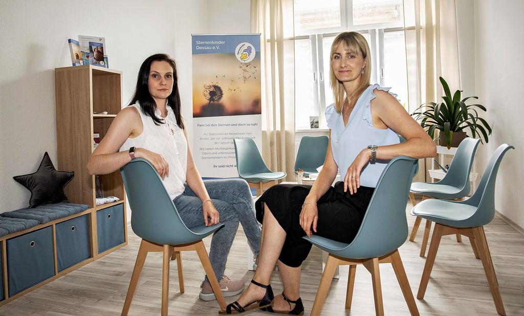 Der Verein Sternenkinder hat sein eigenes Domizil in der Roßlauer Werftstraße gefunden. Tina Henze und Veronica Olejnicki (r.) freuen sich, dass der Verein sich hier mit seinen Angeboten entfalten kann.
