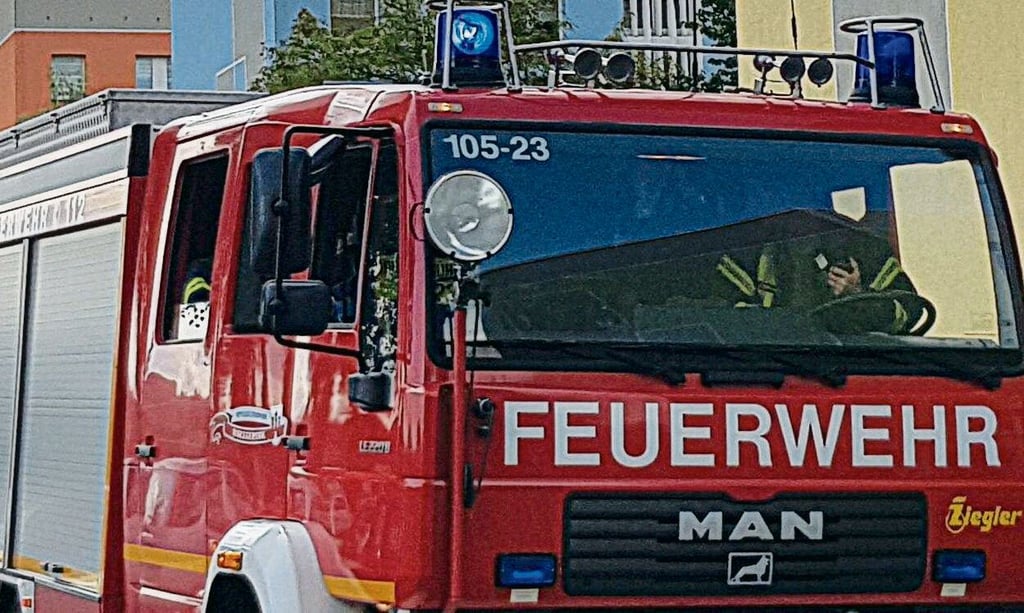 Um ein Einsatzfahrzeug der Feuerwehr fahren zu können, braucht man den sogenannten Lkw-Führerschein (Symbolbild).