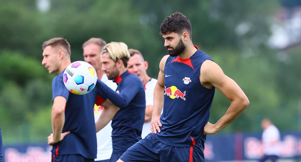 Josko Gvardiol noch im Trikot von RB Leipzig.