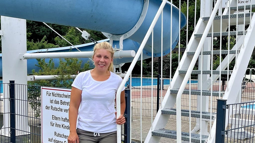 Das Freibad Lüderitz hat eine neue Bademeisterin: Svenja Skalitz, die aus Bittkau stammt und für die Ausbildung zur Fachangestellten für Bäderbetrieb nach Lüneburg ging.