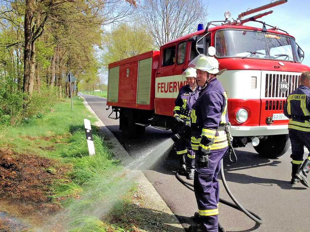 Der W50 der Siedenlangenbecker Wehr hat sich bei zahlreichen Löscheinsätzen bewährt. Das Gefährt ist Baujahr 1972, wurde 1990 neu aufgebaut und hat gerade einmal 7000 Kilometer auf dem Buckel. Trotzdem soll es ausgemustert werden.