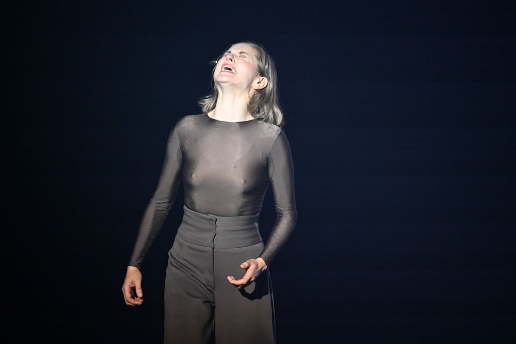 Valery Tscheplanowa in der Titelrolle von Lessings "Nathan der Weise" in Salzburg.
