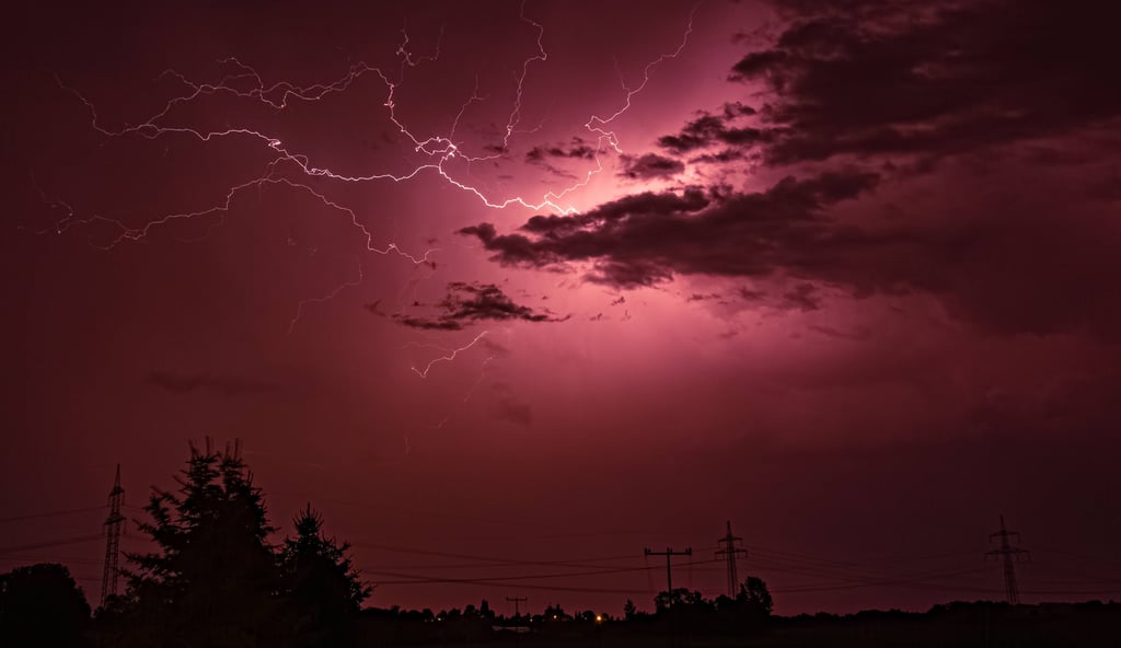 Der Deutsche Wetterdienst gibt für Sachsen-Anhalt eine Warnung vor starkem Gewitter raus