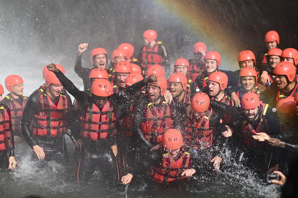 "Leipzig on fire" unterm Wasserfall: der Kader von RB im Trainingslager