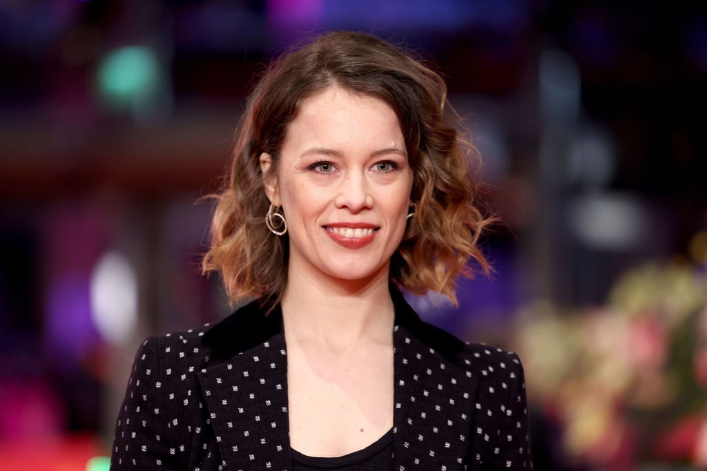Schauspielerin Paula Beer erhält dieses Jahr den mit 5000 Euro dotierten Hannelore-Elsner-Preis.