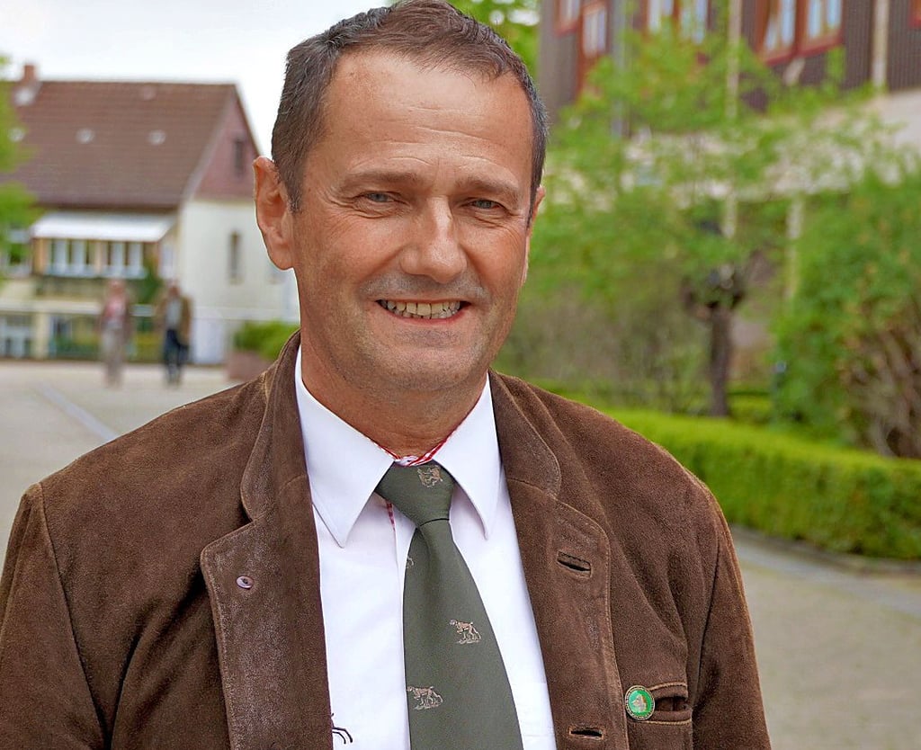 Der Präsident des Landesjagdvervbandes, Carsten Scholz, möchte, dass die Wolfsbestände reguliert werden können.